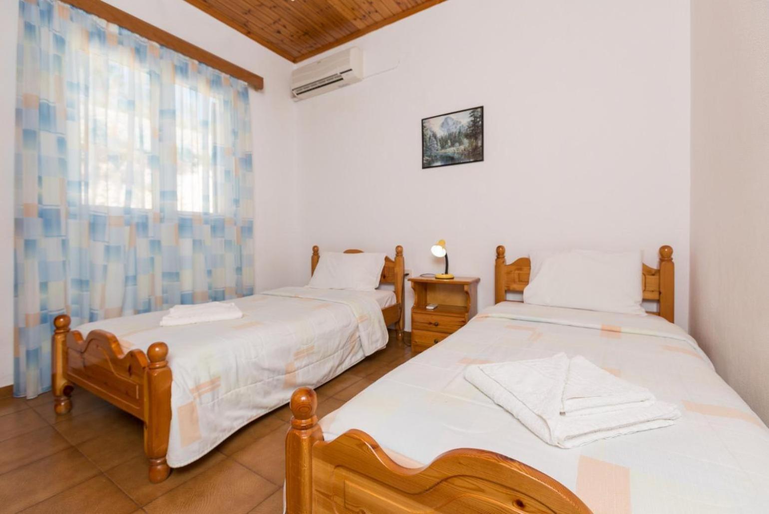 Dolphin Villa 1 Porto Ozias Bagian luar foto