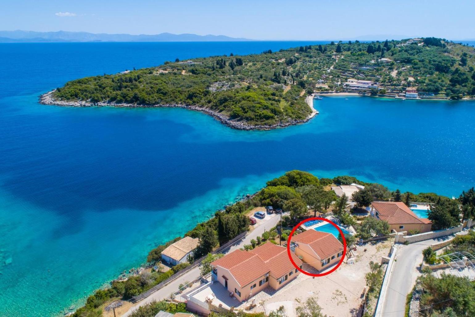 Dolphin Villa 1 Porto Ozias Bagian luar foto