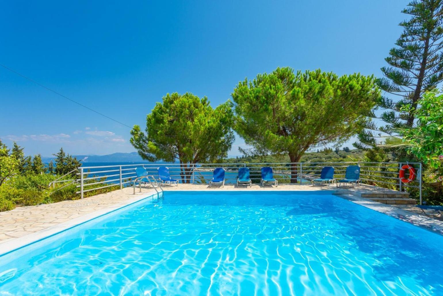 Dolphin Villa 1 Porto Ozias Bagian luar foto