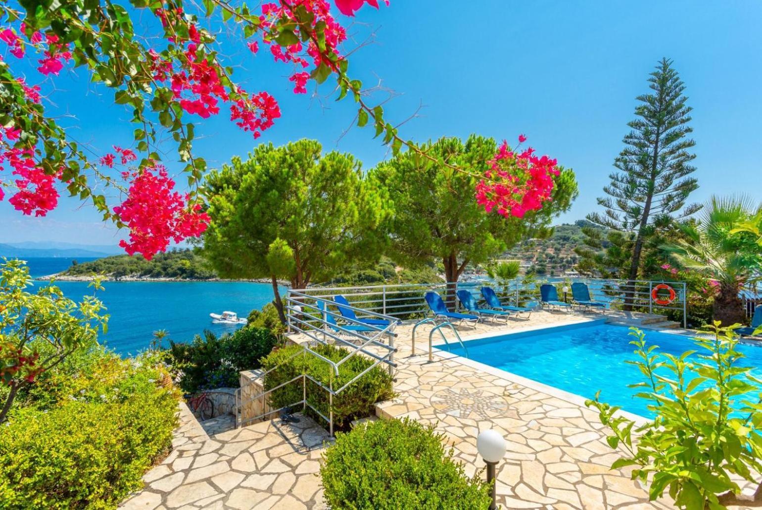 Dolphin Villa 1 Porto Ozias Bagian luar foto
