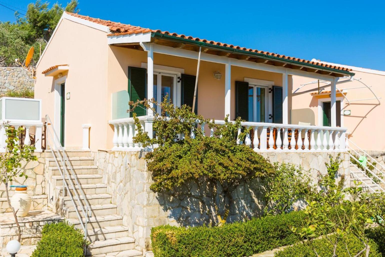 Dolphin Villa 1 Porto Ozias Bagian luar foto